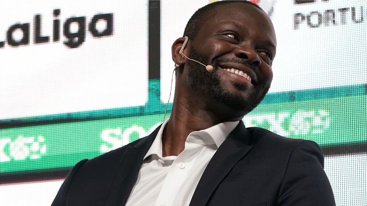 Louis Saha menjadi Pengamat Sepak Bola